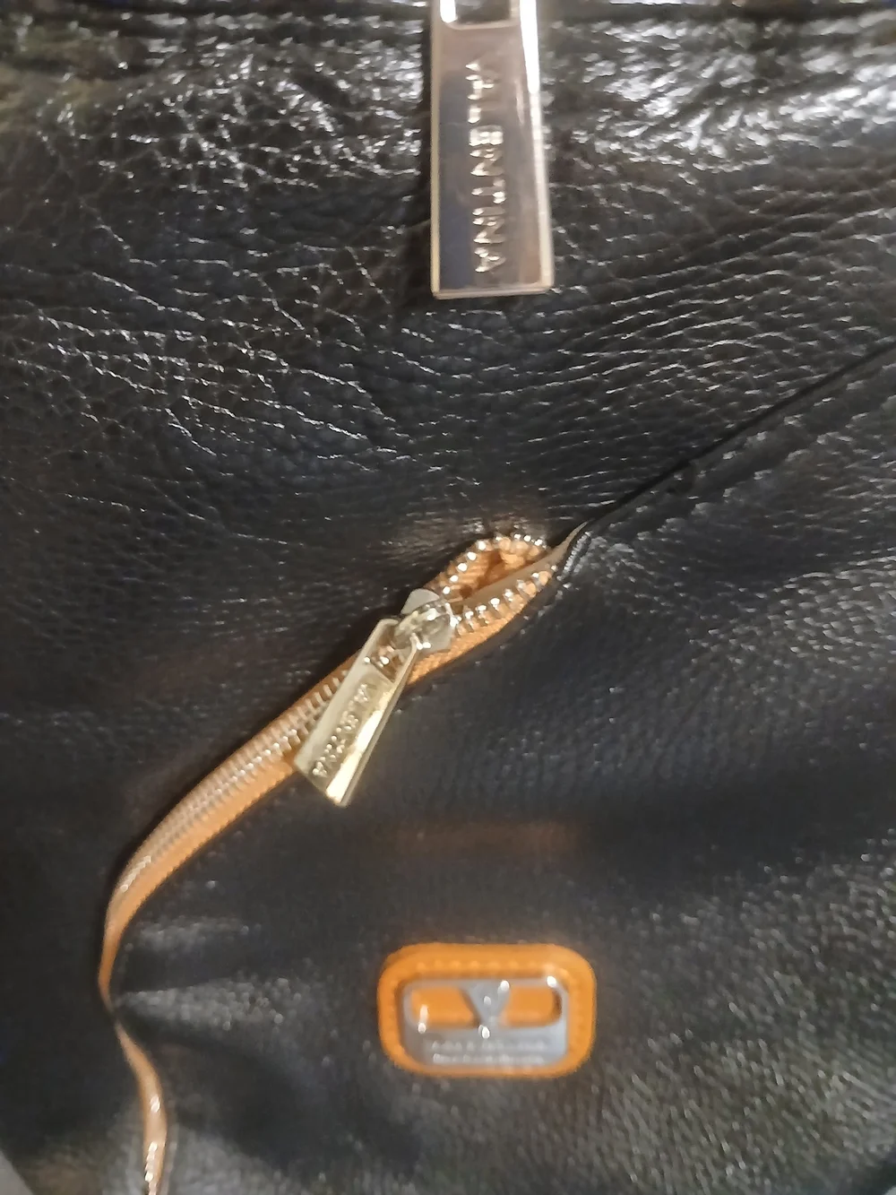Valentina Style Black & Tan Leather Backpack Purse